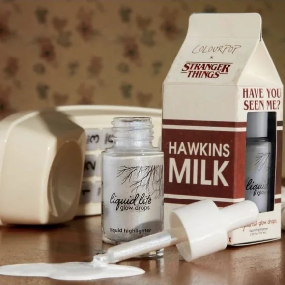 STRANGER THINGS COLOURPOP COLLECTION - Picture 8 of 11